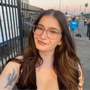 Meet your Posher, Mackenzie